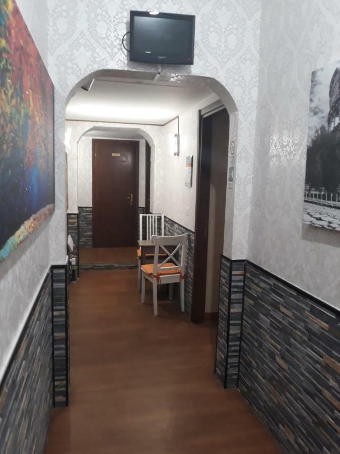 Renting Rooms Рим Екстер'єр фото