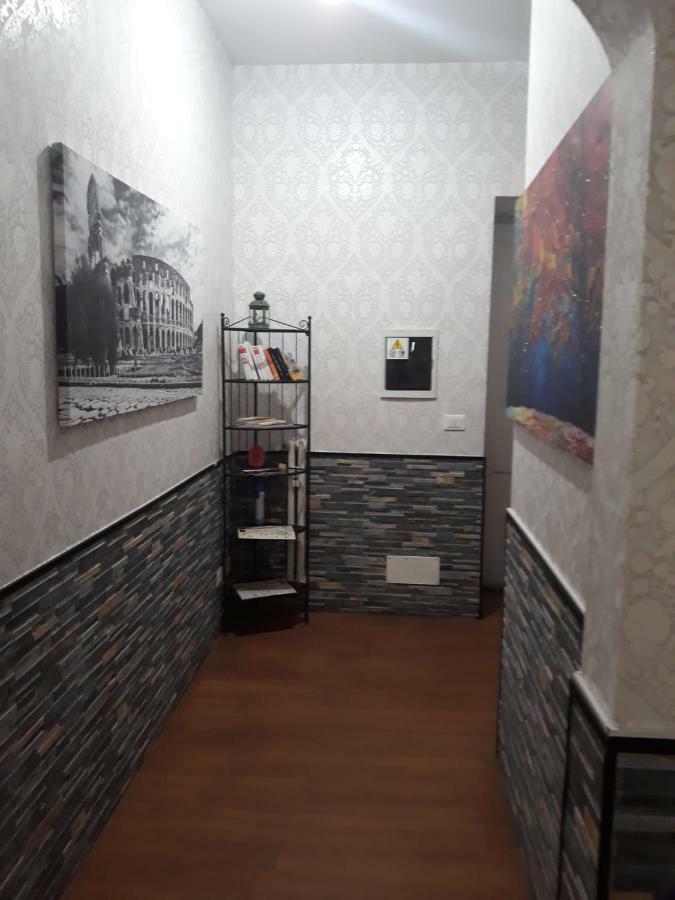 Renting Rooms Рим Екстер'єр фото