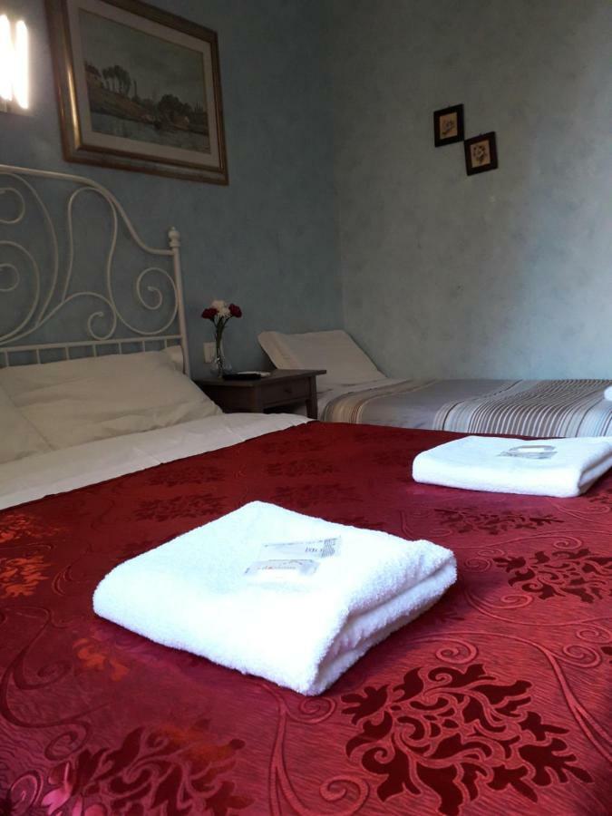 Renting Rooms Рим Екстер'єр фото
