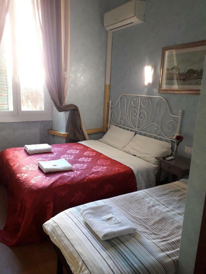 Renting Rooms Рим Екстер'єр фото