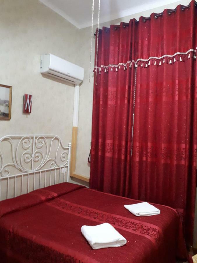 Renting Rooms Рим Екстер'єр фото