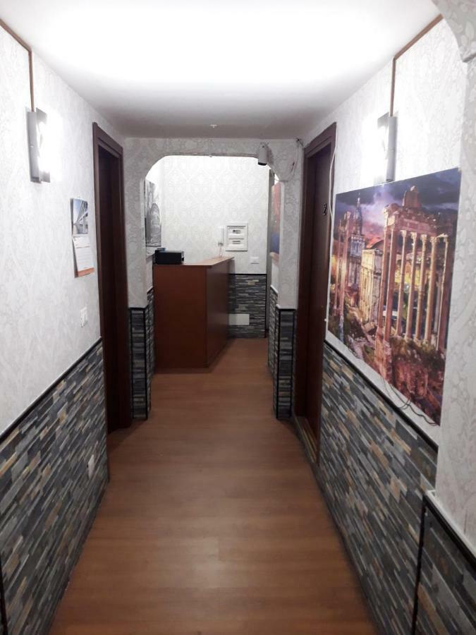 Renting Rooms Рим Екстер'єр фото
