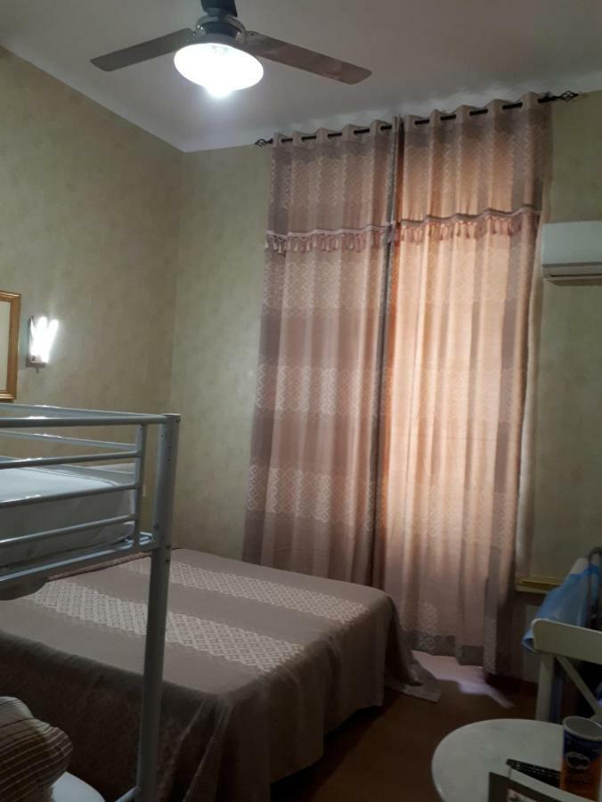Renting Rooms Рим Екстер'єр фото