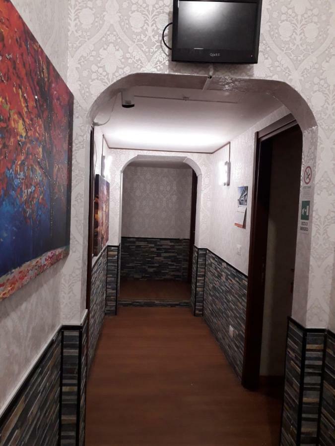 Renting Rooms Рим Екстер'єр фото