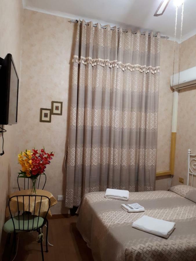 Renting Rooms Рим Екстер'єр фото
