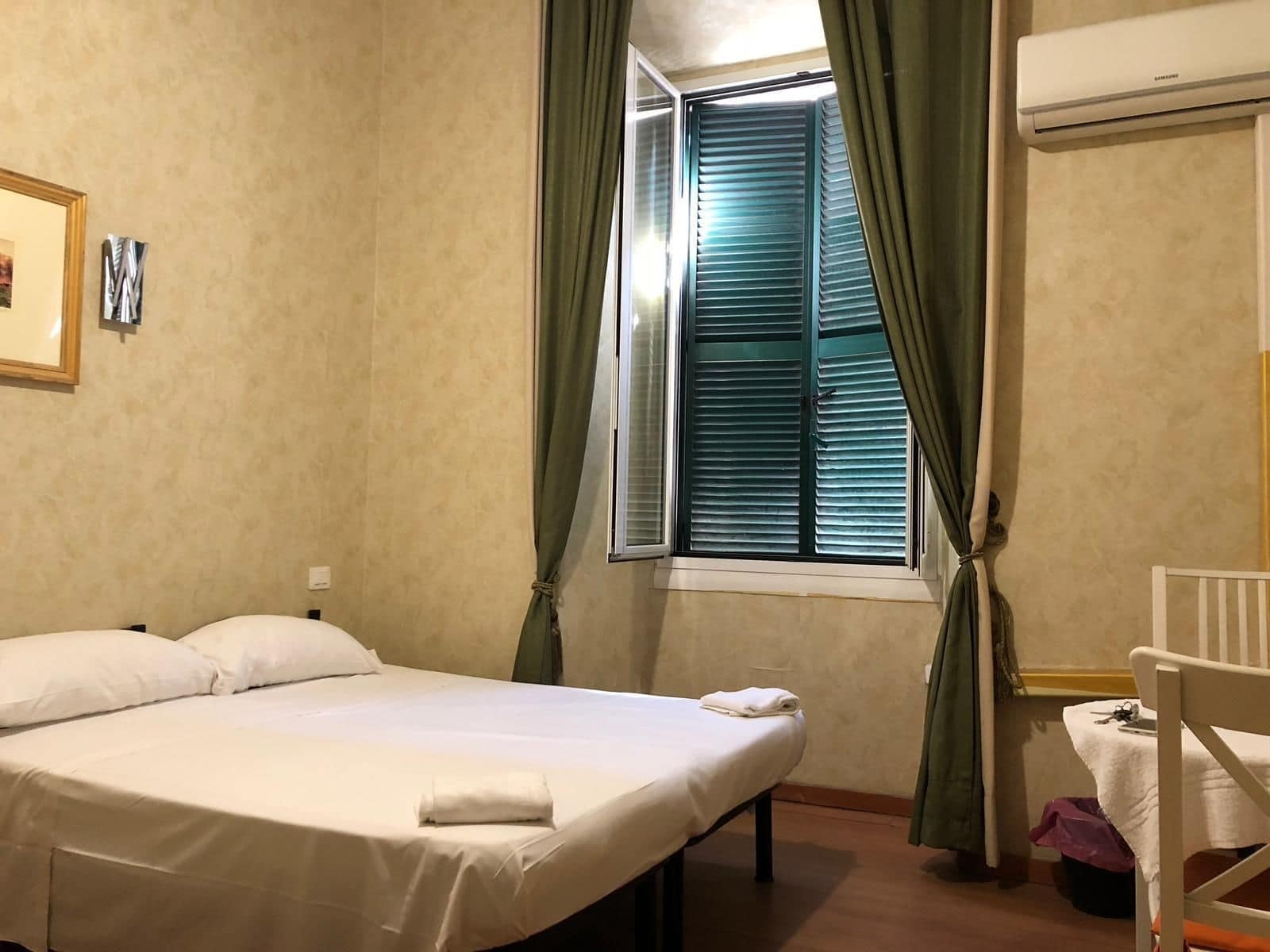 Renting Rooms Рим Екстер'єр фото